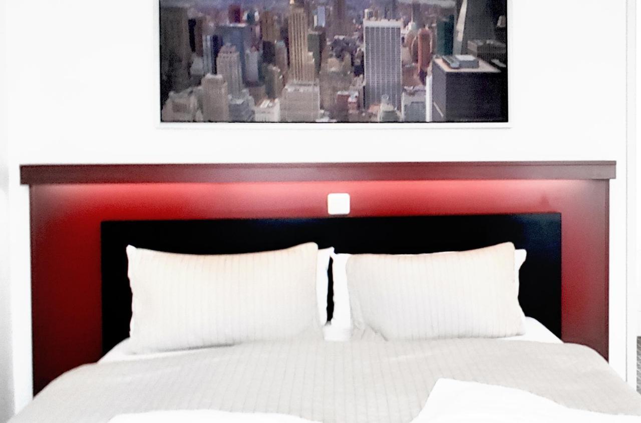 6 Rooms Apartments Берлин Экстерьер фото